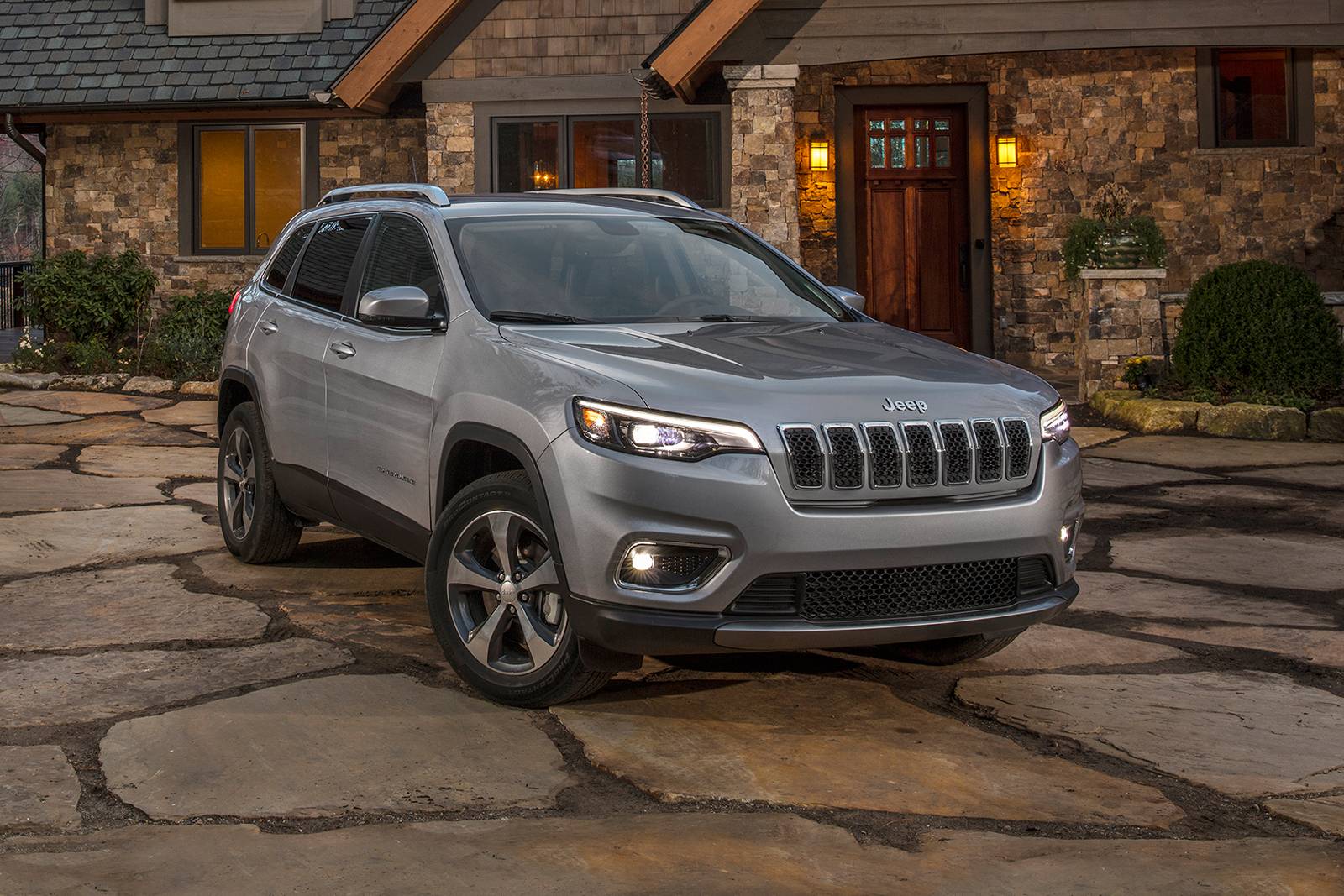 Купить из США Jeep Cherokee 2019