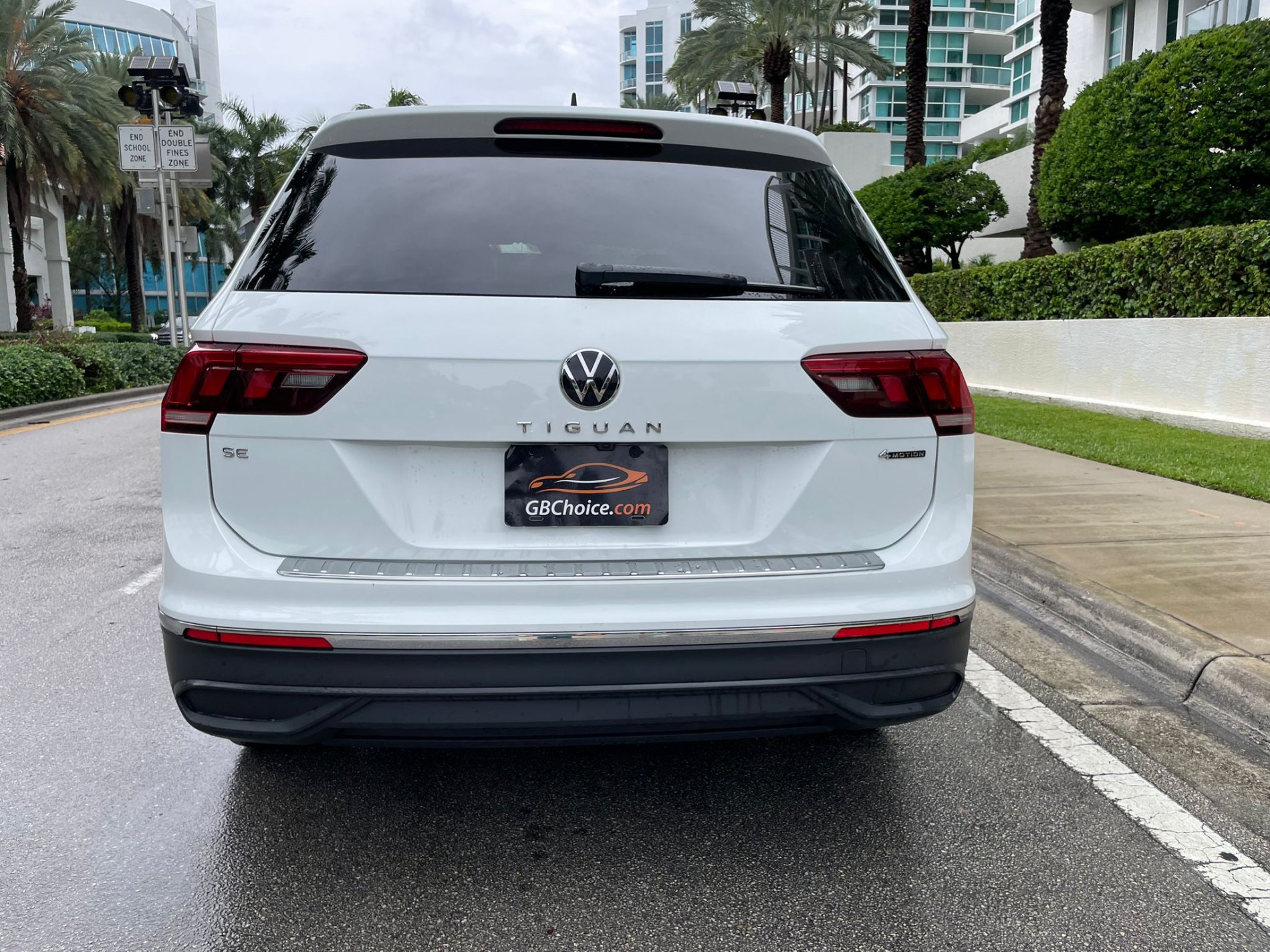 Volkswagen Tiguan SE 2022 крышка багажника