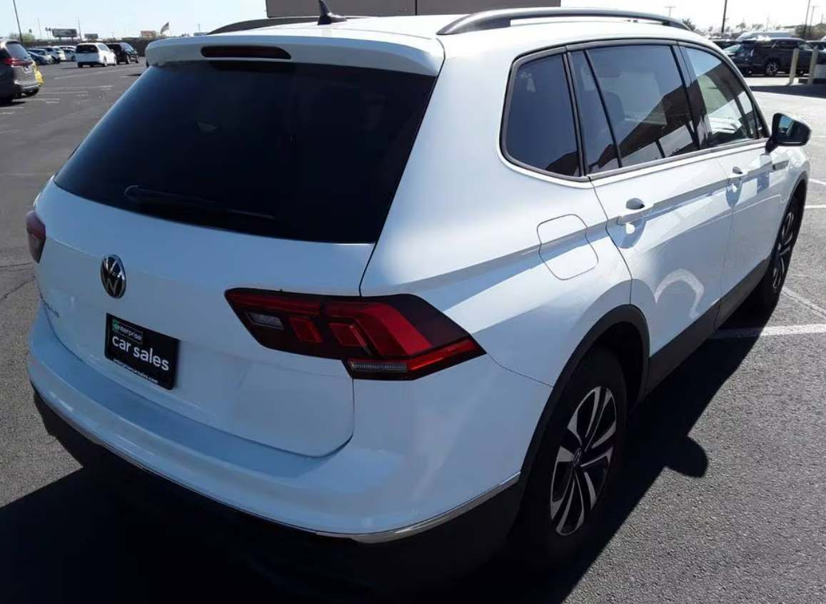 Volkswagen Tiguan S 2022 багажник