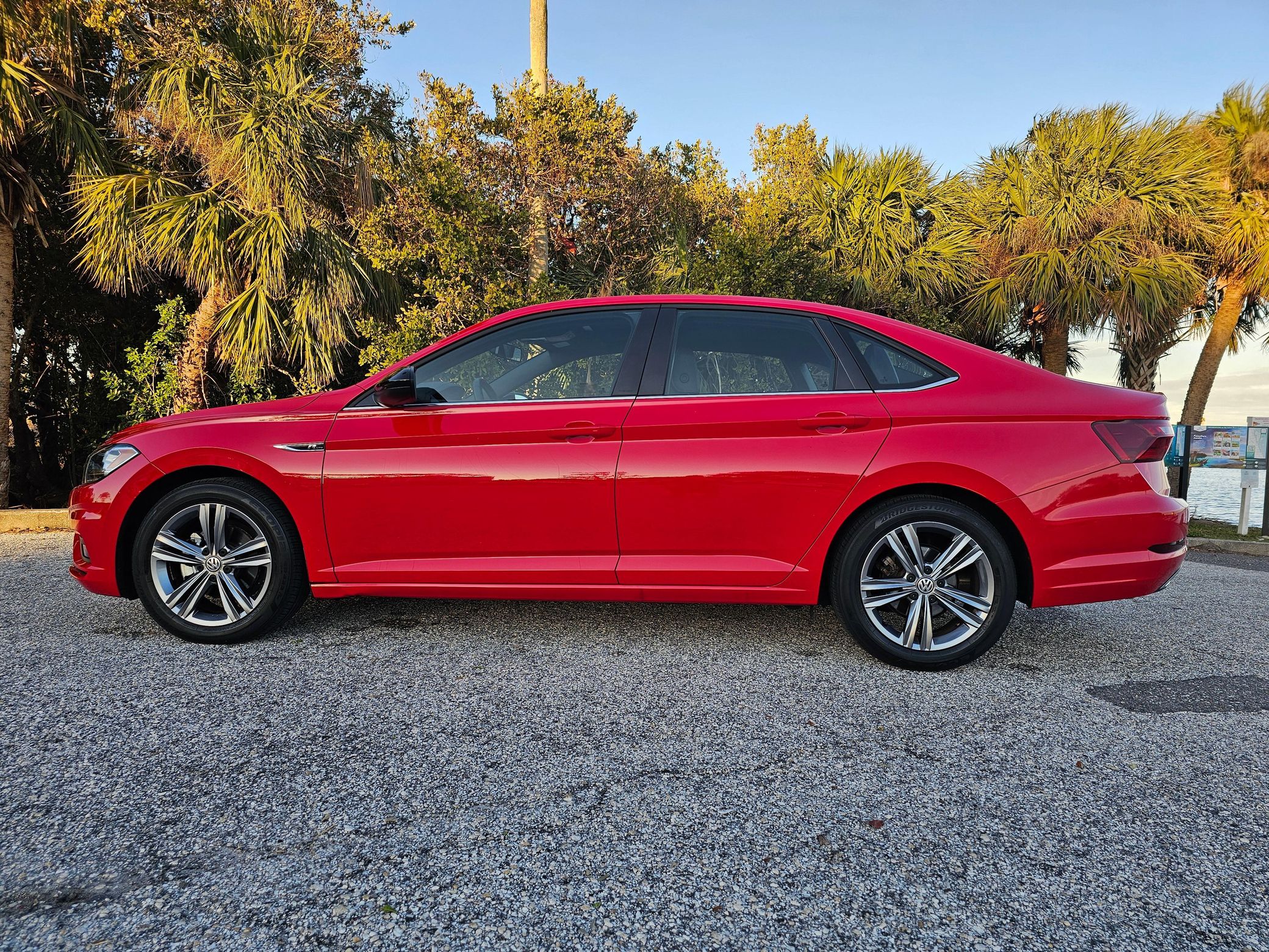 Volkswagen Jetta S-line из Грузии в Россию двери