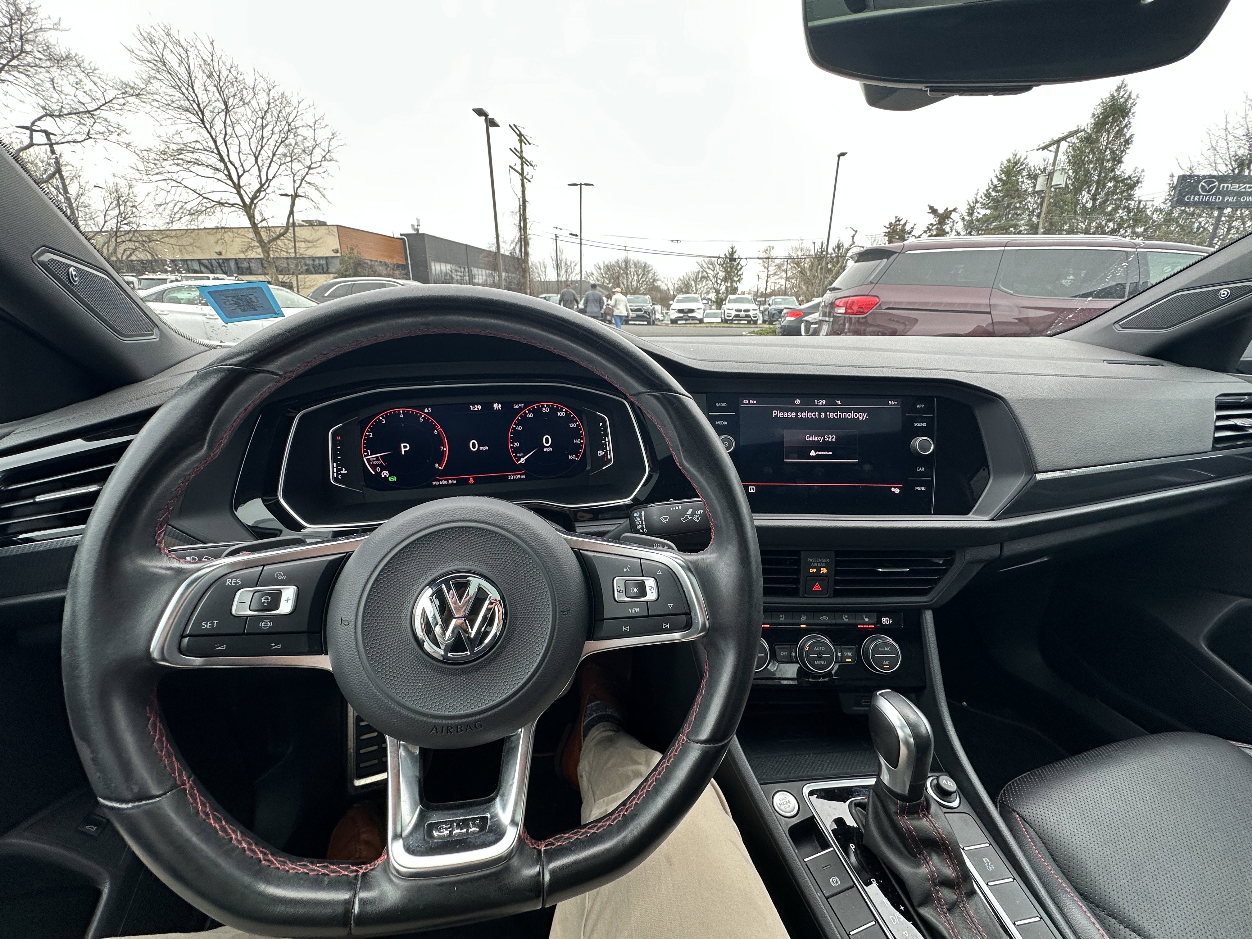 Volkswagen Jetta S Autobahn из Грузии в Россию приборная панель