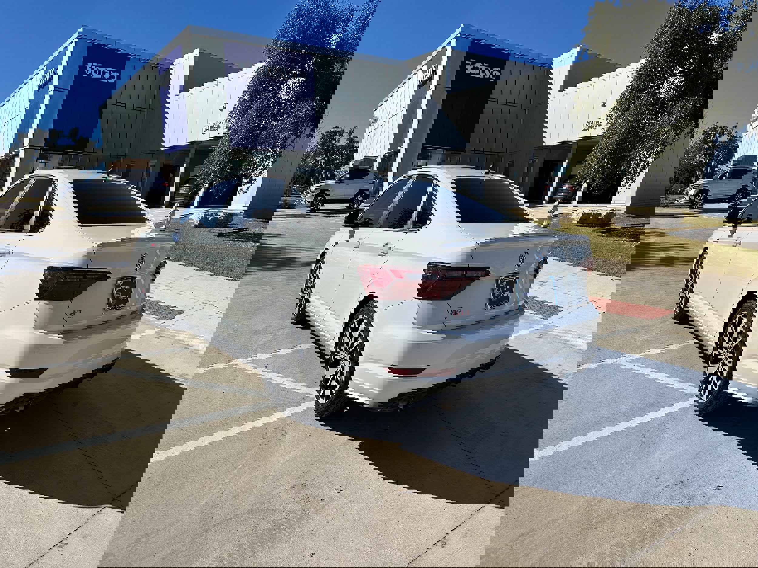 Volkswagen Jetta s gli цена в из Америки в РФ двери