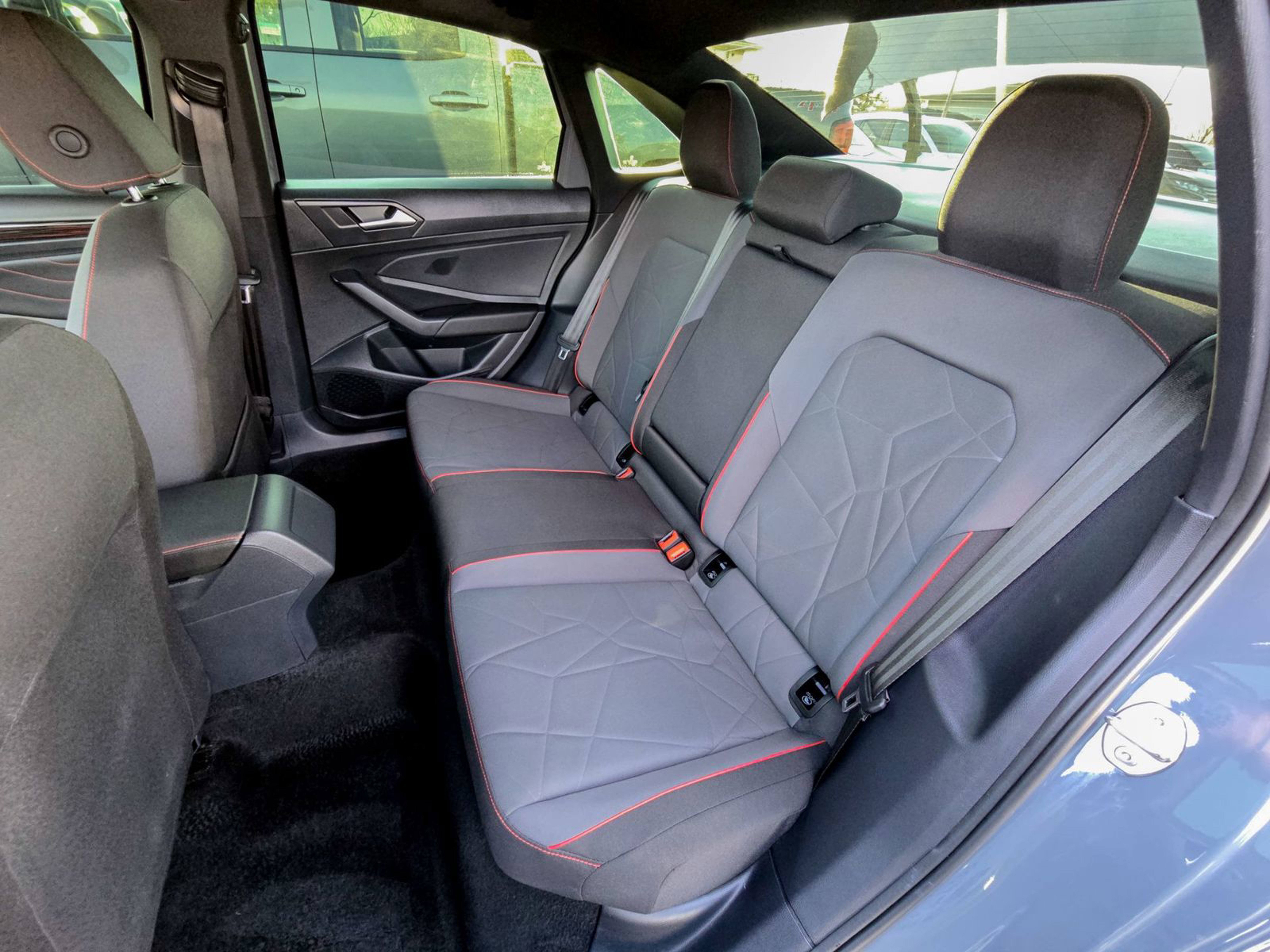 Volkswagen Jetta 40 Anniversary Edition из США салон